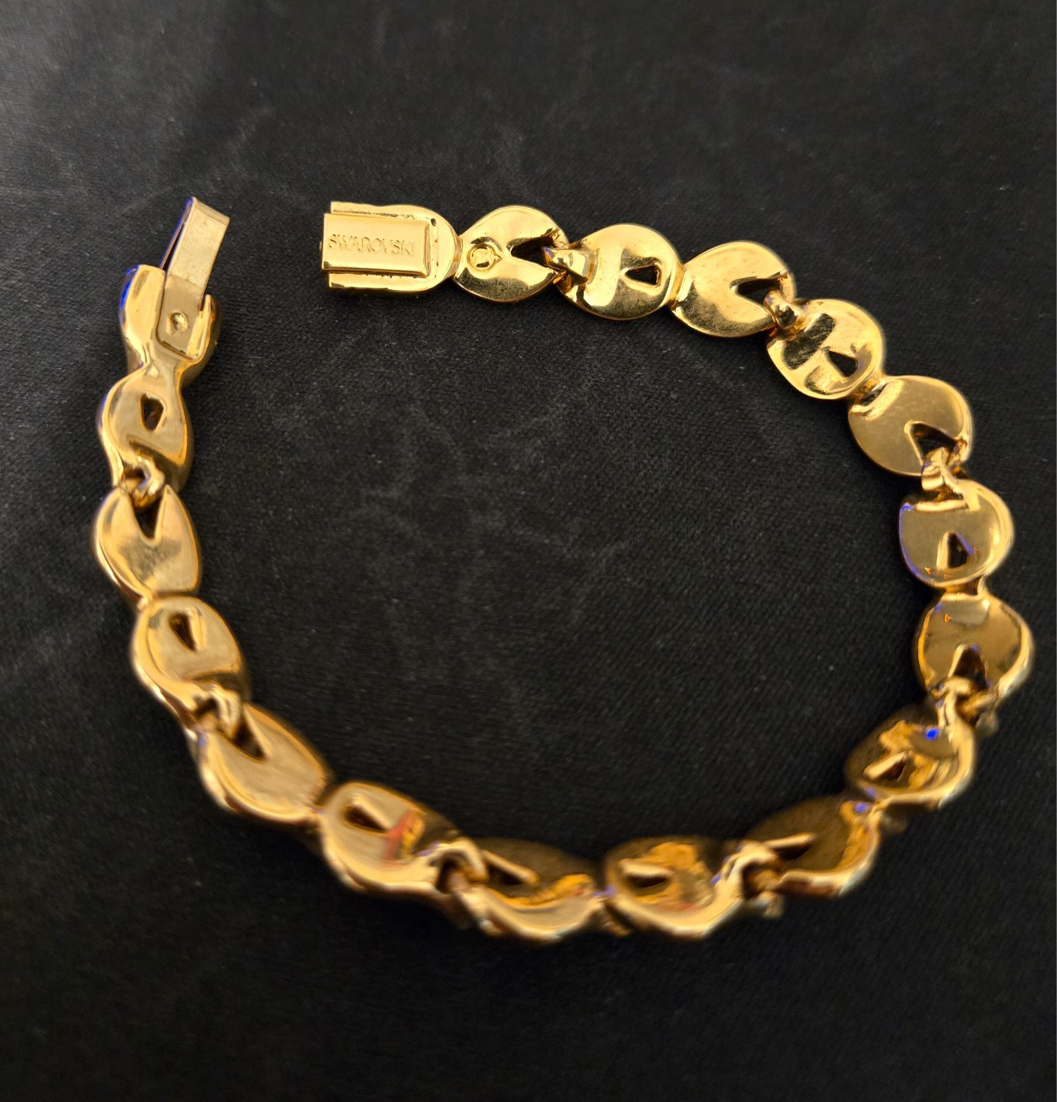 Vintage signed Swarovski Gold-Tone Clear Crystal Leaf Link Bracelet 7 inch