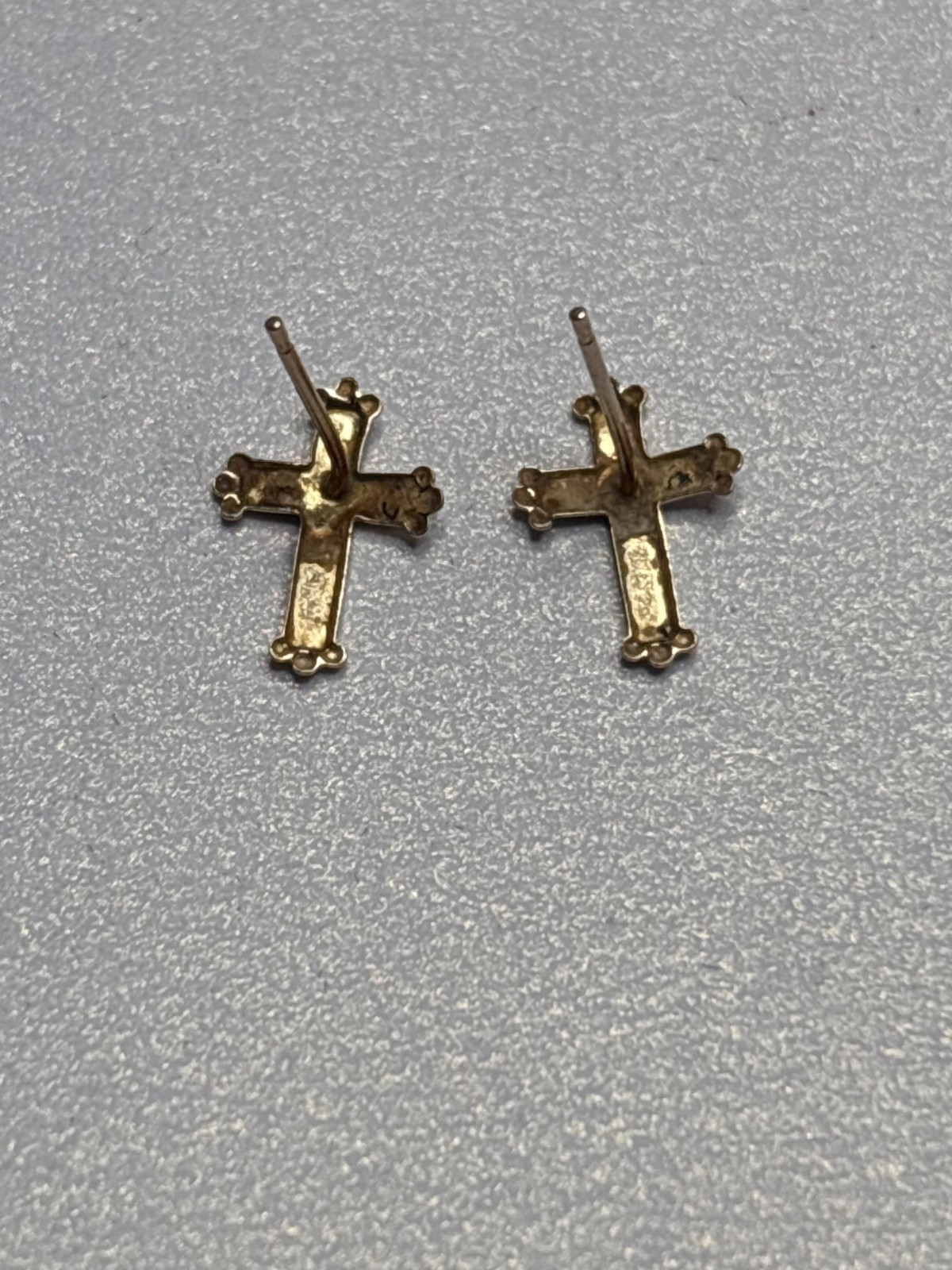 Vintage 14K Gold Cross Stud Earrings |Tiny Religious Symbol| .31g