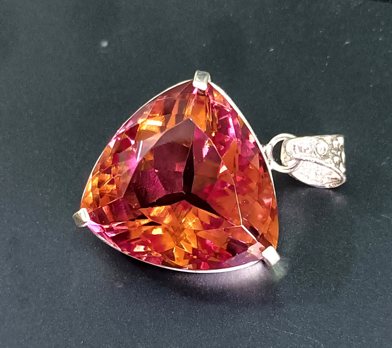 EGL Certified 84.05 Ct Trillion Natural Zultanite 925 Silver Pendant Loose Gems