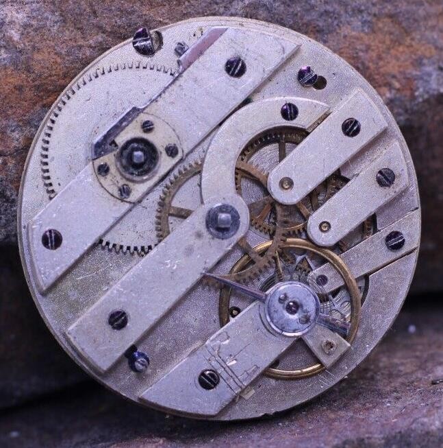 KEYWIND SWISS POCKET WATCH MOVEMENT 40.6mm DIAMETER FOR REPAIR (CC)