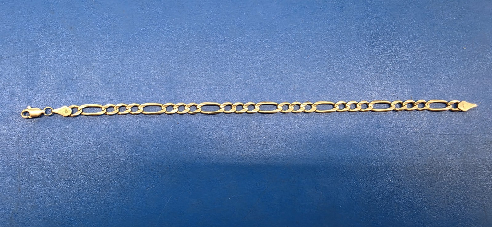 11K Yellow Gold Chain Bracelet ~ 9in. In Length ~8.4 Grams