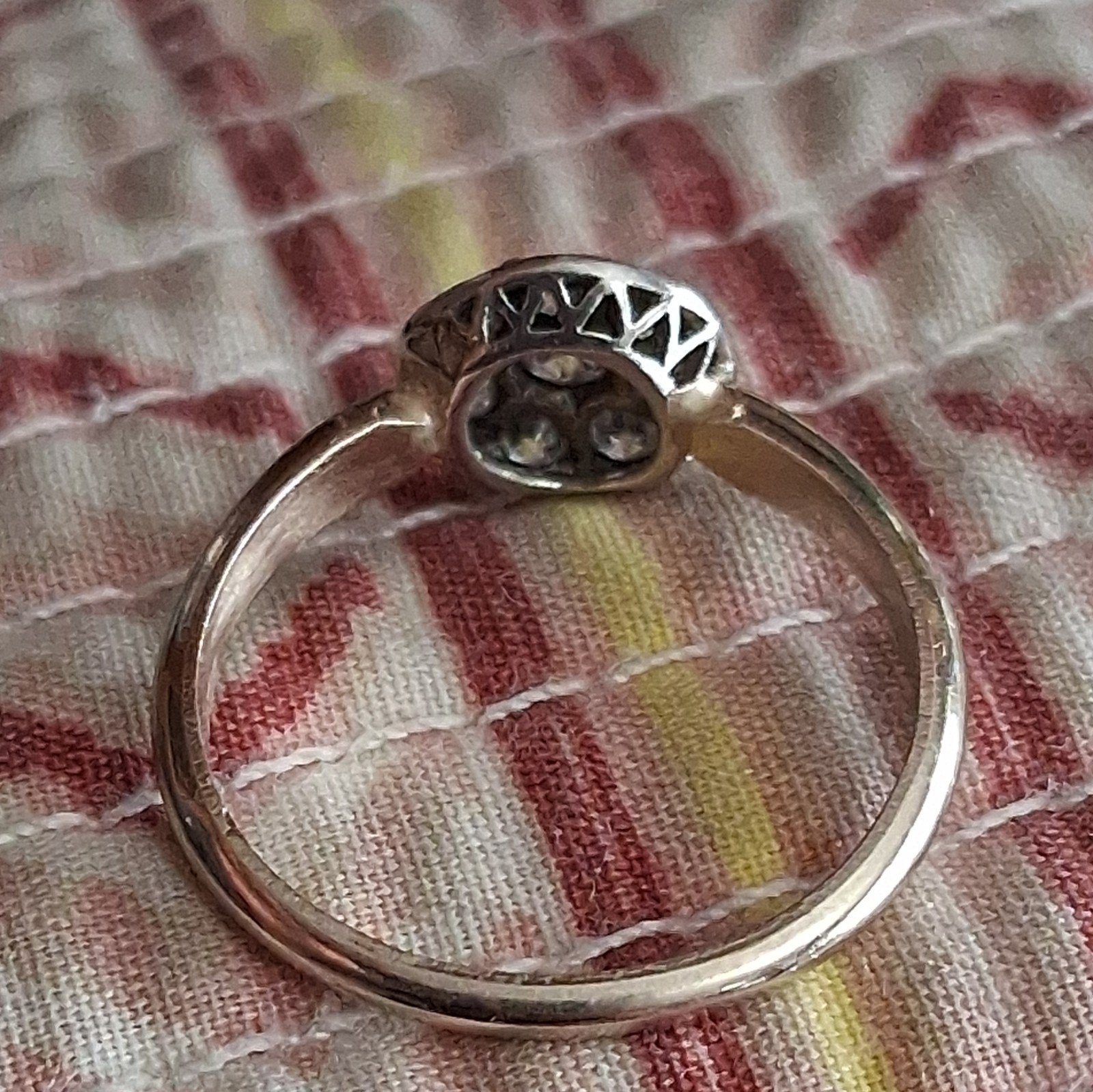 14K White Gold Diamond Ring Round Natural White/Colorless Bezel Cluster, Size 8