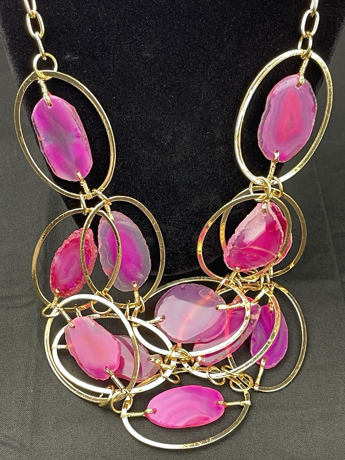 CGI CN Beautiful Statement Pink Gold Tone Necklace.