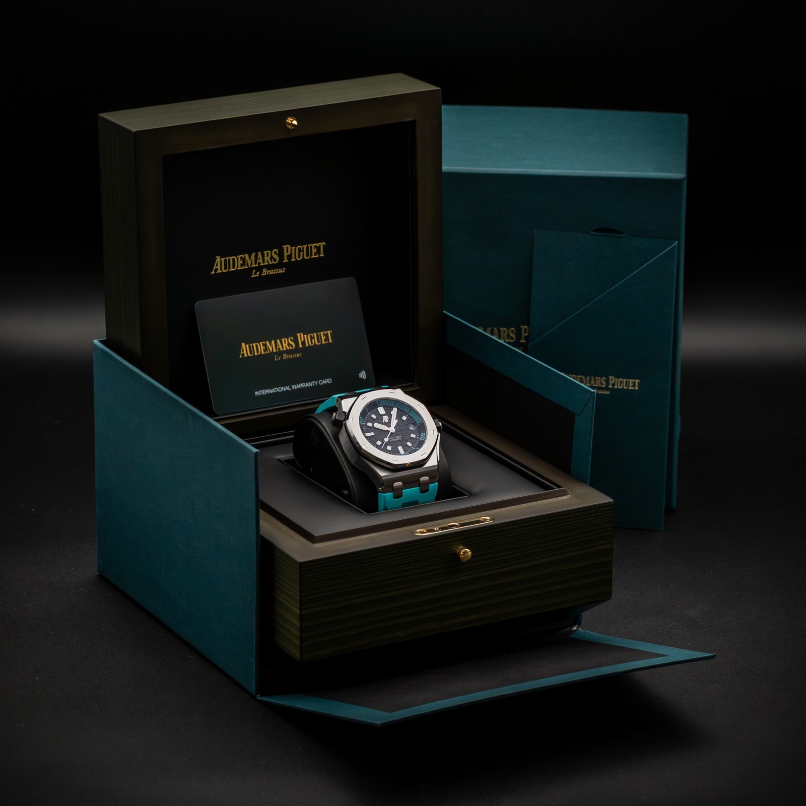 Audemars Piguet Royal Oak Offshore Diver Turquoise 42mm 15720ST.OO.A355CA.01