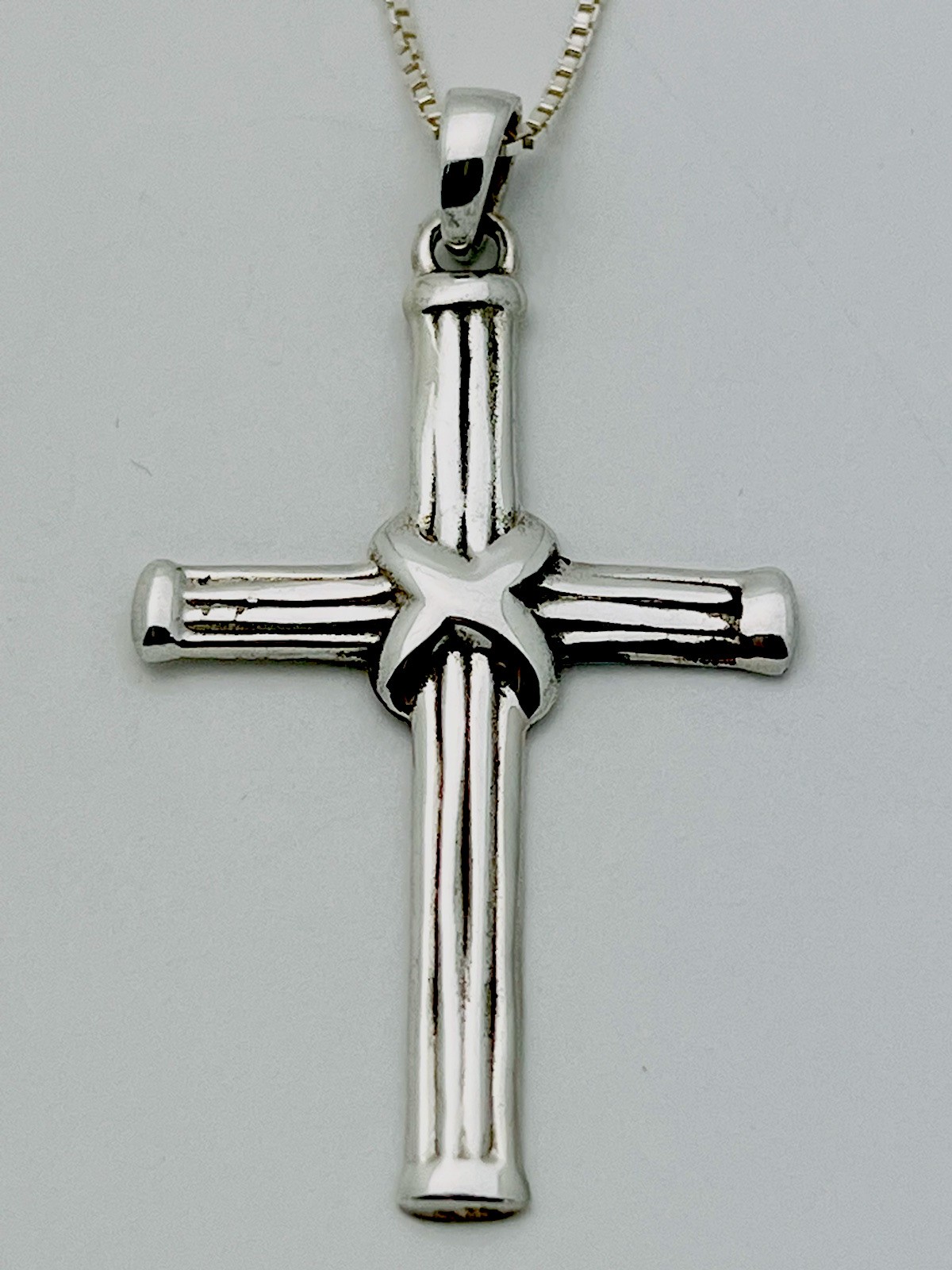 925 Sterling Silver 6.7 Gram  Textured Cross Necklace 20”