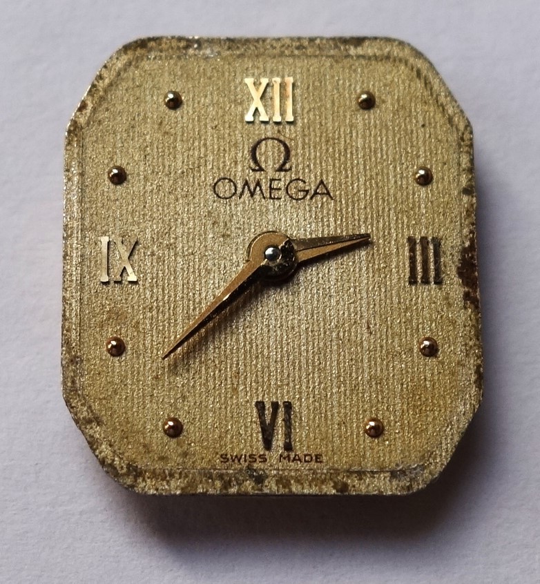 WRISTWATCH MOVEMENTS X3 LADIES OMEGA TISSOT ETC SOLD FOR SPARES OR REPAIRS