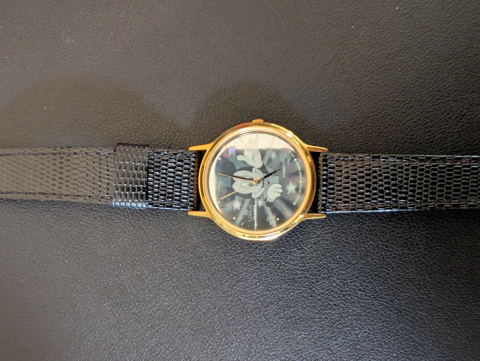 Vtg Lorus Seiko Disney Mickey Mouse Hologram Watch V515-8E68 Gold Tone New Batte