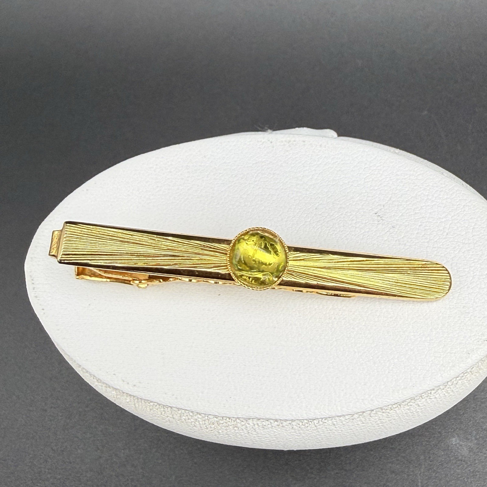 Vintage Green Glass Cabochon Tie Bar Tie Clip Gold Tone Textured Mid Century Mod