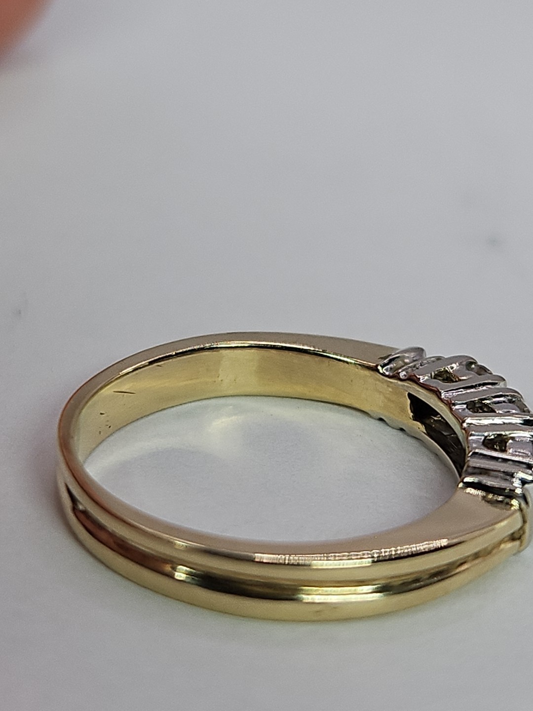 14k Yellow Gold 0.27TCW Diamond 3 Stone Ring Past Present Future Size 5.5 3.08g