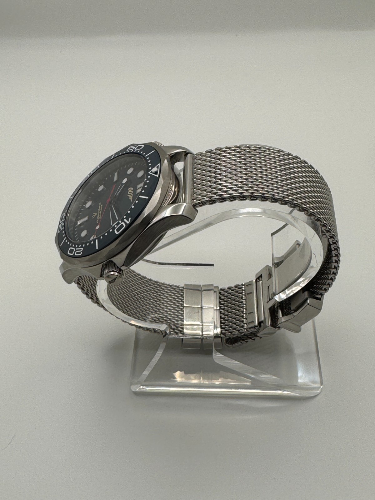 James Bond 007 “Golden Eye” NH35 Auto Watch Blue Dial Diver 100m 41mm
