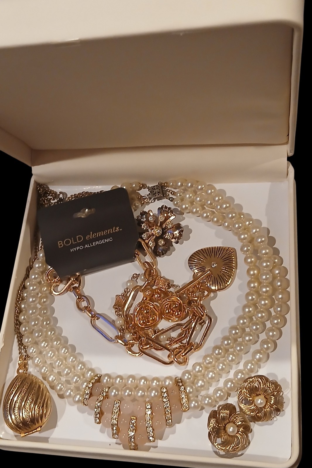 Gold-tone Mixed Jewelry Lot