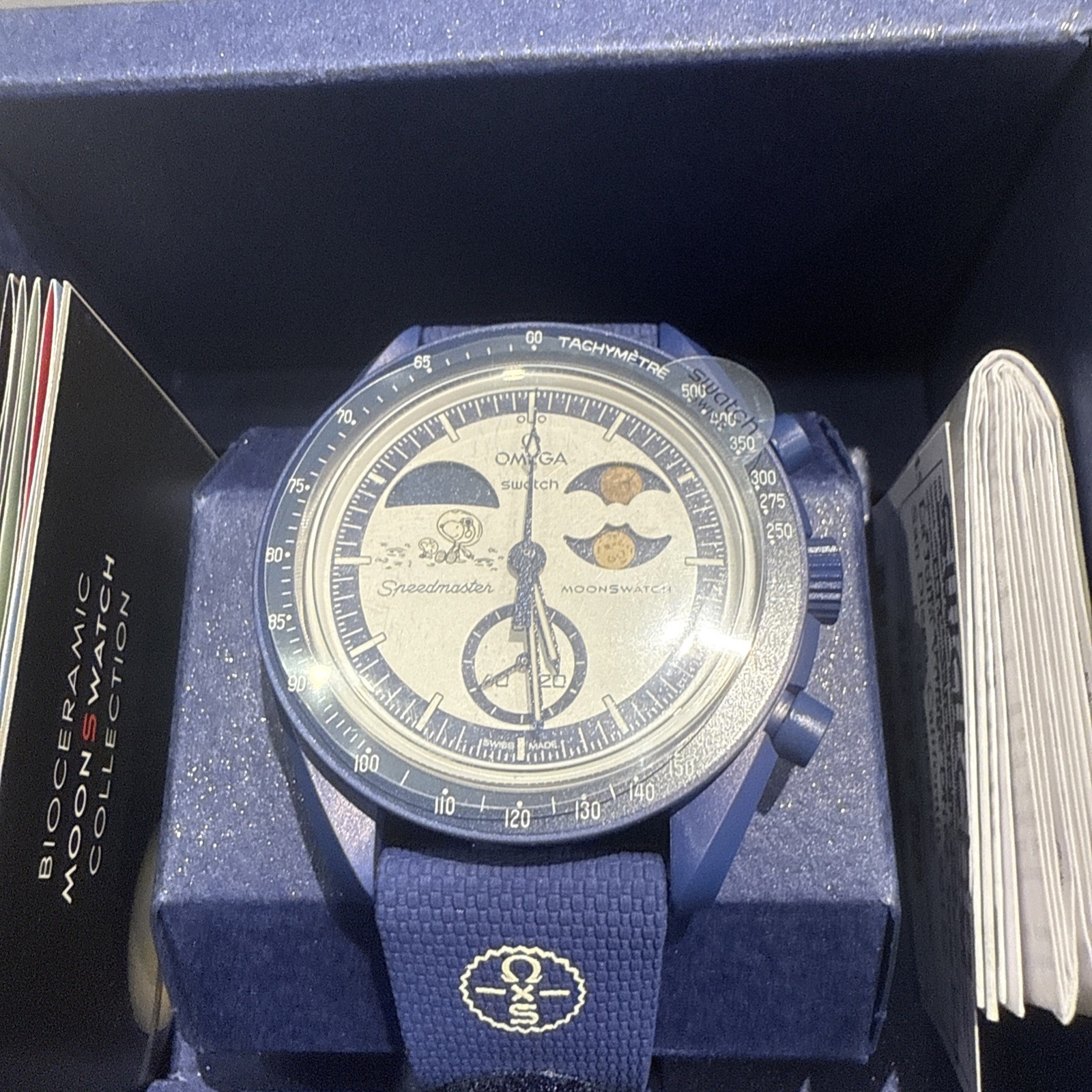 Omega Swatch MISSION TO EARTHPHASE MOONSHINE GOLD Snoopy Blue Moonswatch NEW