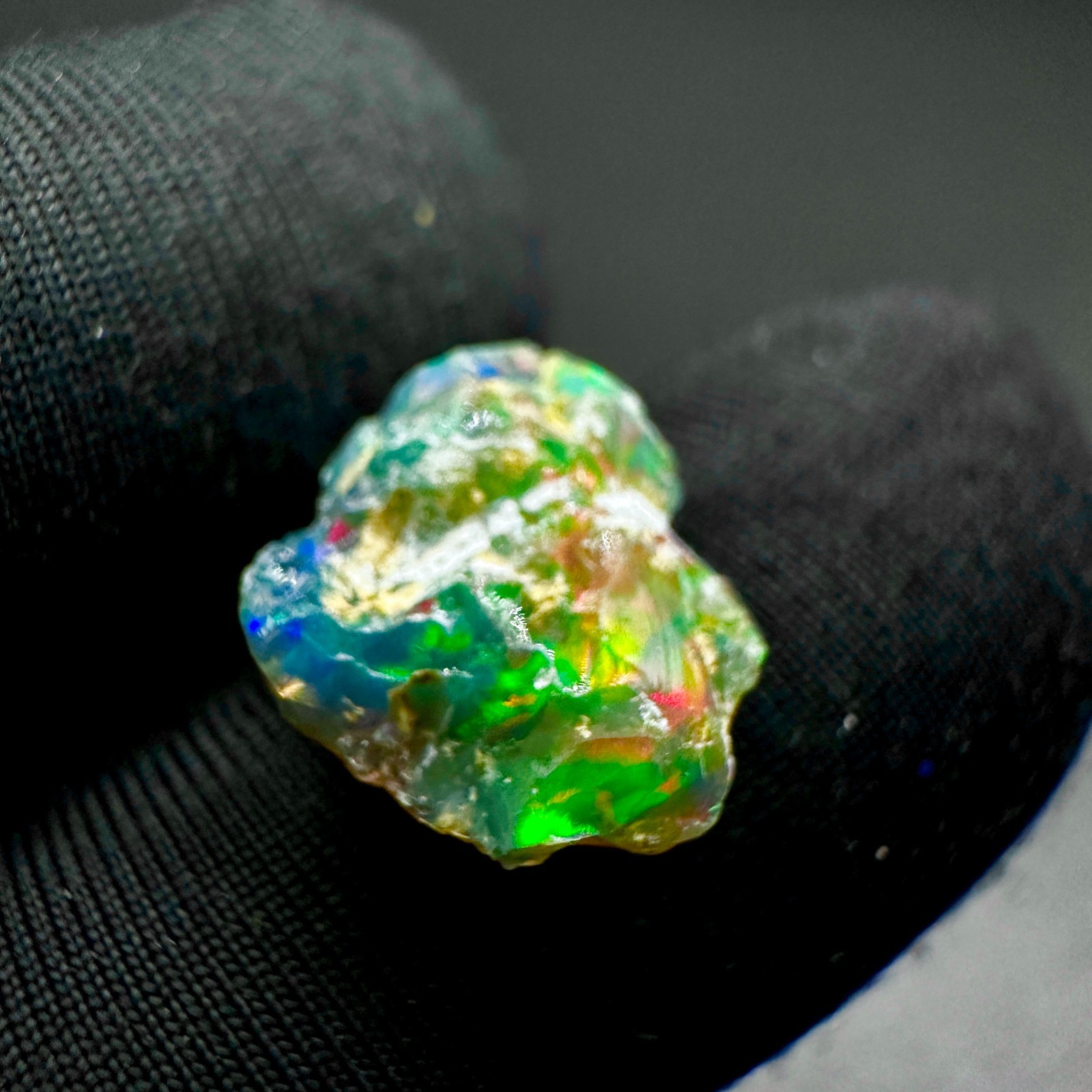 Natural Ethiopian Opal Crystal Rough with Strong Play of Color Gemstone, 11X3MM