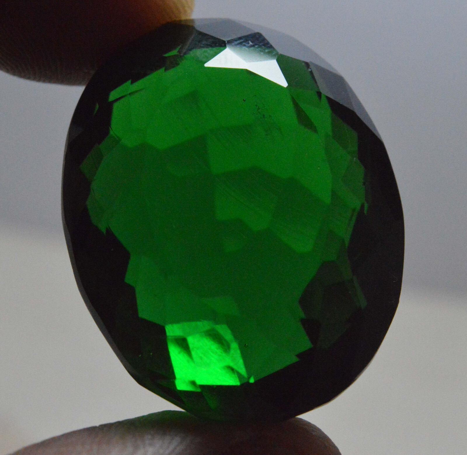 Natural 97.70 Cts OVAL Cut CERTIFIED Colombian Green Emerald Loose Gemstones