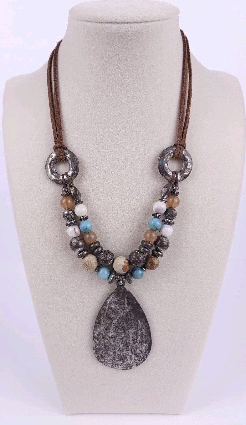Boho Hammered Patina Metal Teardrop Pendant Wood Plastic Beaded 17″ Necklace