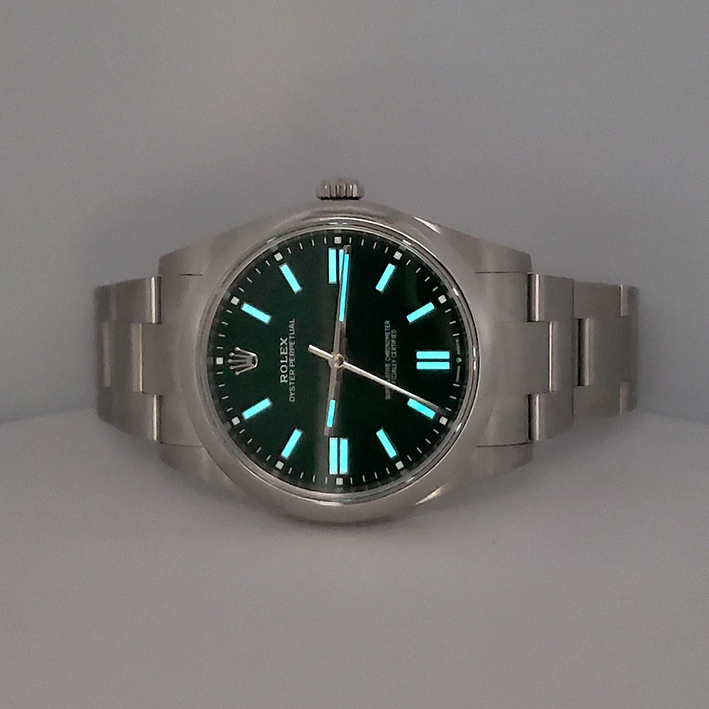 2024 Rolex Oyster Perpetual 41mm 124300 Green Index Dial Steel Watch Box Papers