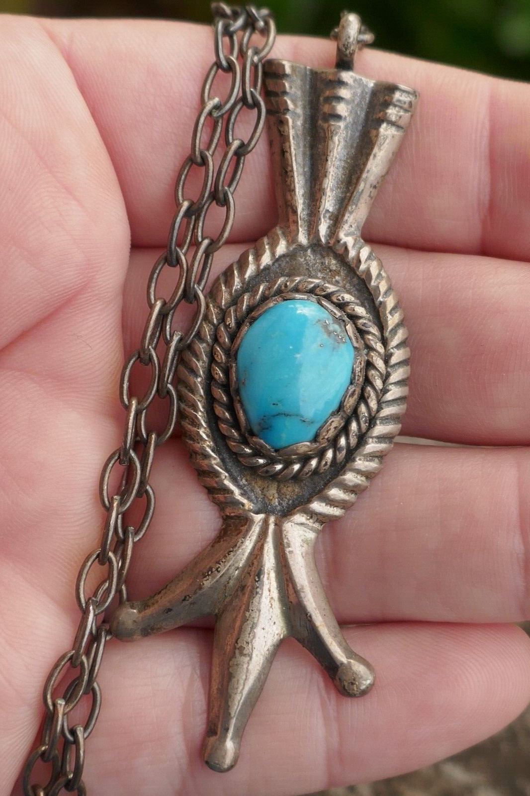 Vintage Navajo Sand Cast Silver & Turquoise Necklace – 18″ / 25.0 Grams