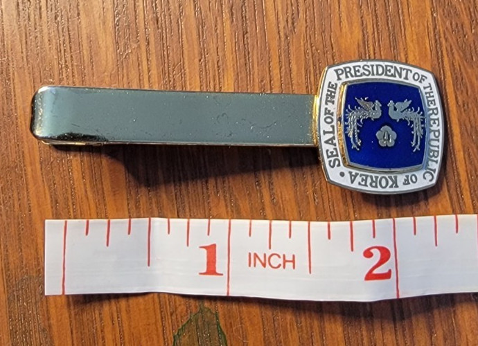 President of Republic of South Korea Seal Gold Tone Enamel Phoenix Tie Bar Clip