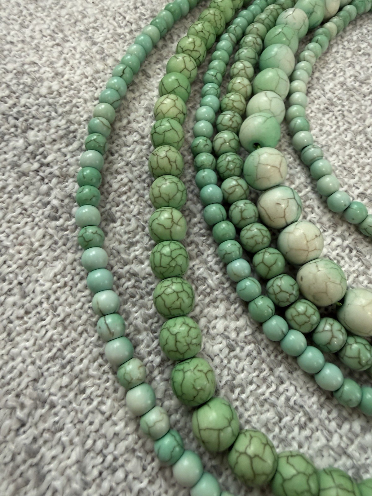 Vintage China Craftsman Green Multi-Strand Layered Howlite Breads Necklace