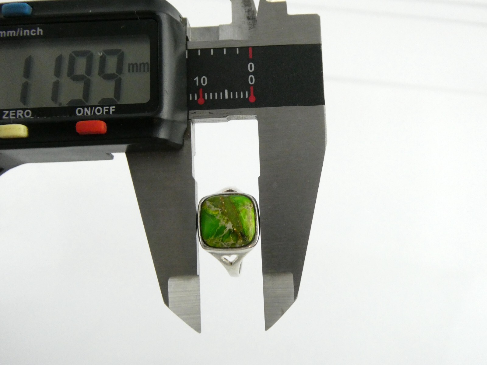 Sterling Silver Green Turquoise Heart Bezel Ring 925 Size 7 Weighs 2.4 Grams