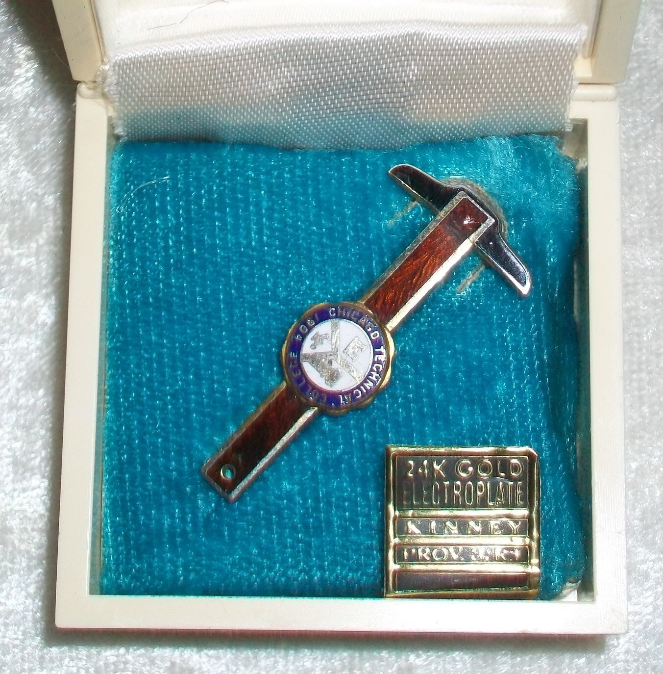 Vintage 1950’s Kinney 24K Gold EP Chicago Technical College T-square Tie Clasp