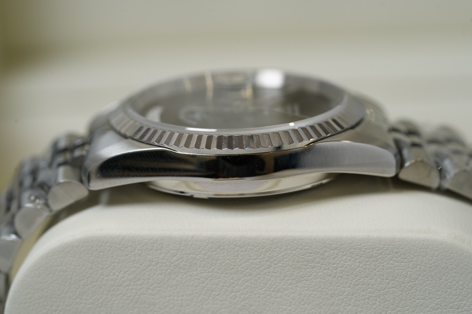 West End Sowar Prima Automatic 37mm Onyx Dial Swiss Made Day-Date 25 Jewels