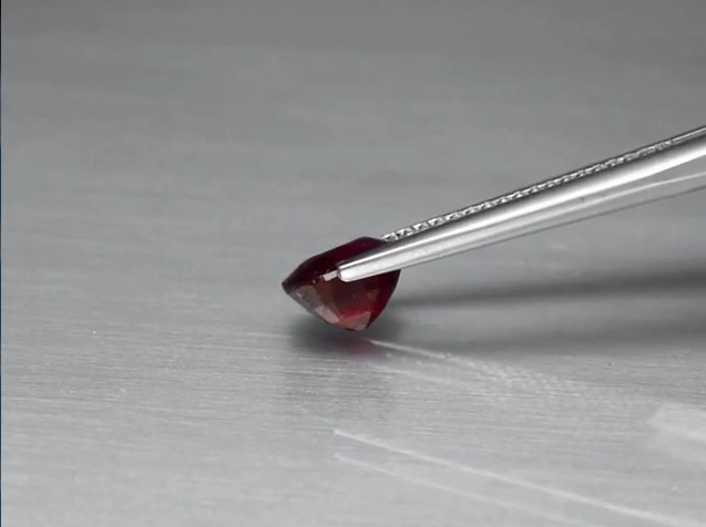 RUBY 1.31 ct Red Oval 6.5×5.4×4.3 mm Natural Untreated Unheated from Madagascar