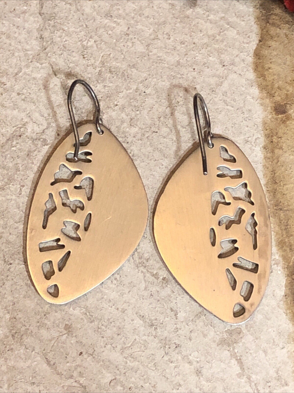 30. SILPADA Sterling 925 Brushed Textured Cut Out Leaf Hook Earrings 8.5g, 48mm