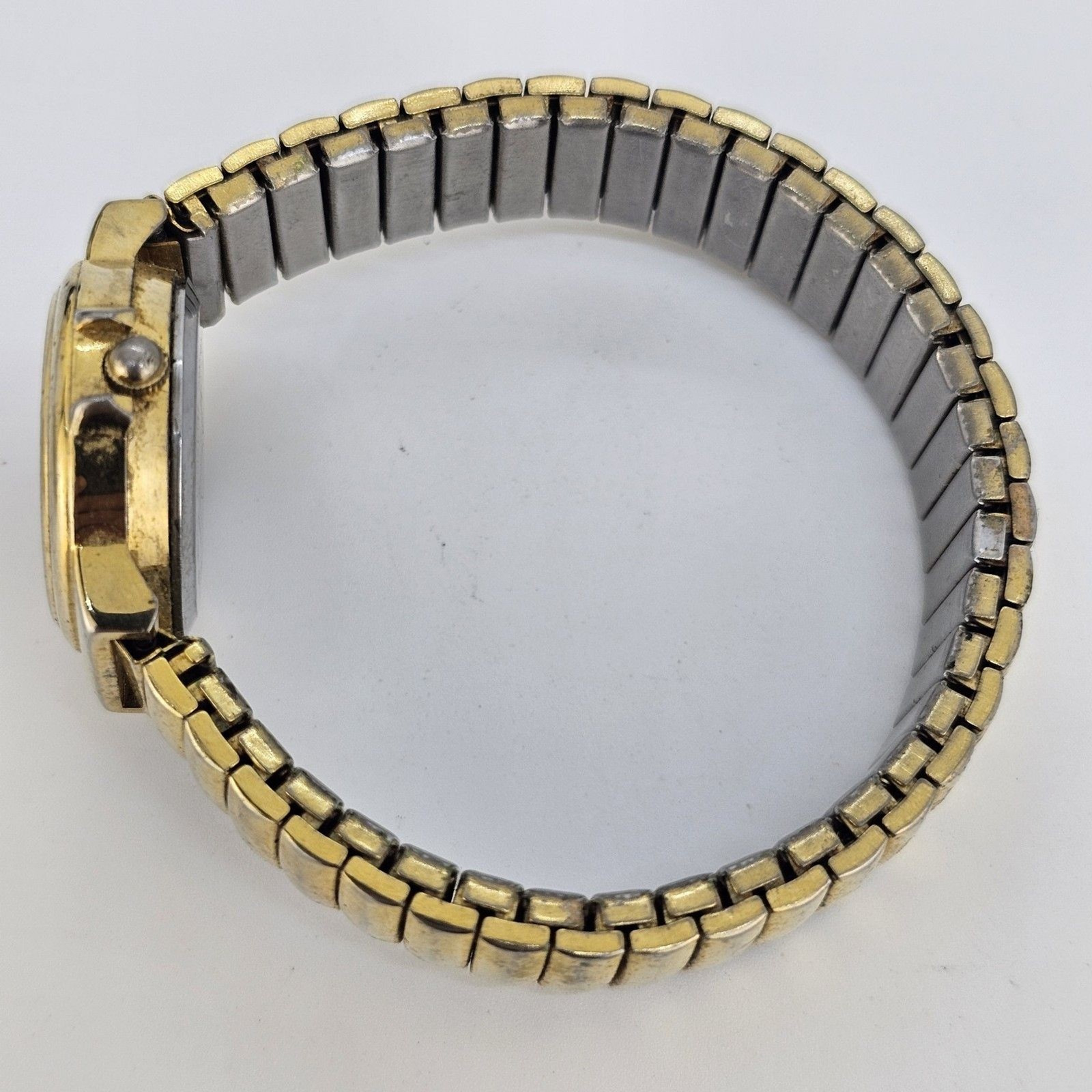 24MM Women’s Watch Gray Dial Gold Case Expandable Band Date 5.75″ New Battery