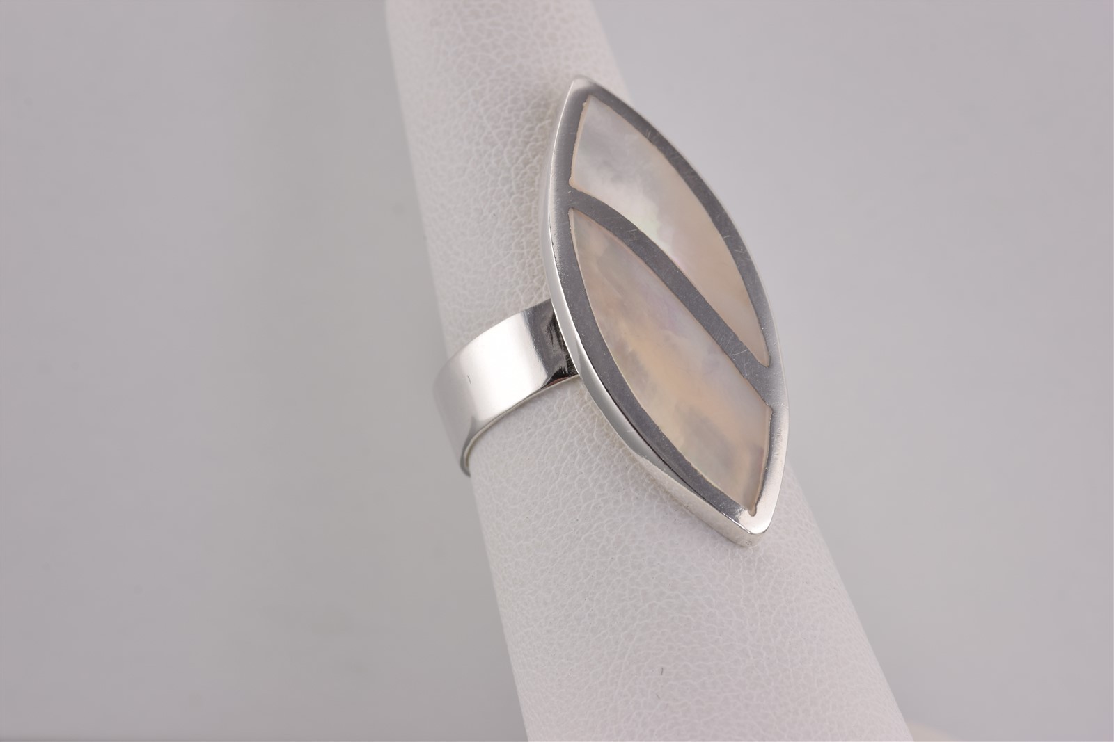 Sterling Silver Mosaic Tan Beige Mother of Pearl Inlay Band Ring 925 Sz: 6.5