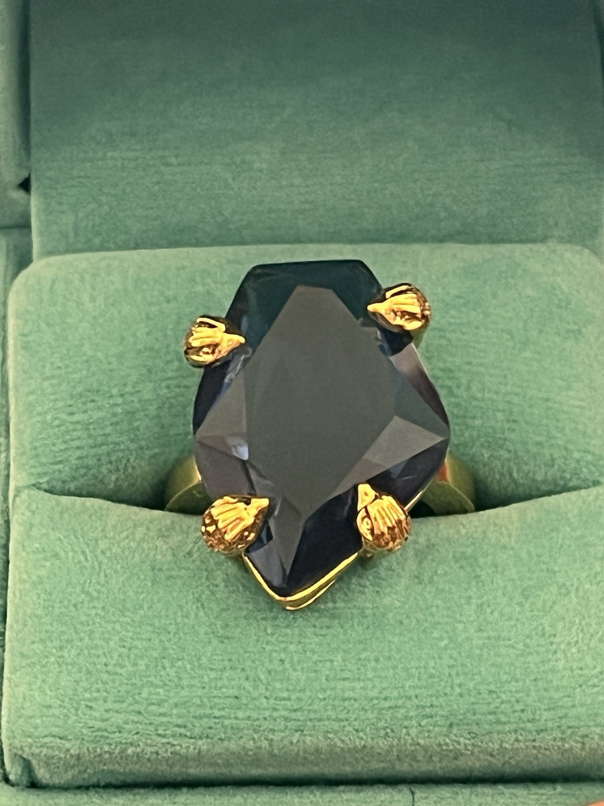 KURT GEIGER LONDON Eagle BLUE Cubic Zirconia Stone Cocktail Ring Size 7 NIB