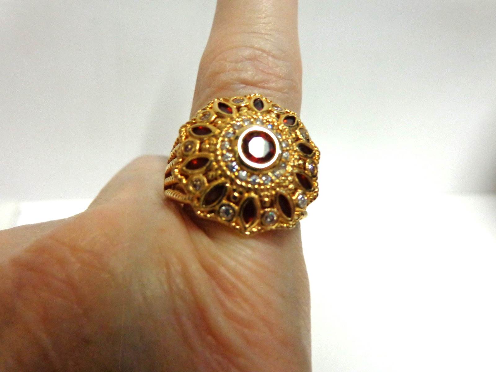 Sterling Silver y gold overlay ring w/red/white stones sz 10 wgt 6.9 gramsbyUTC
