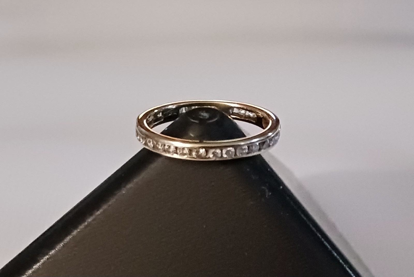 0.35cttw Channel Set Diamond Eternity Ring 14k Yellow Gold 1.6g Sz 6