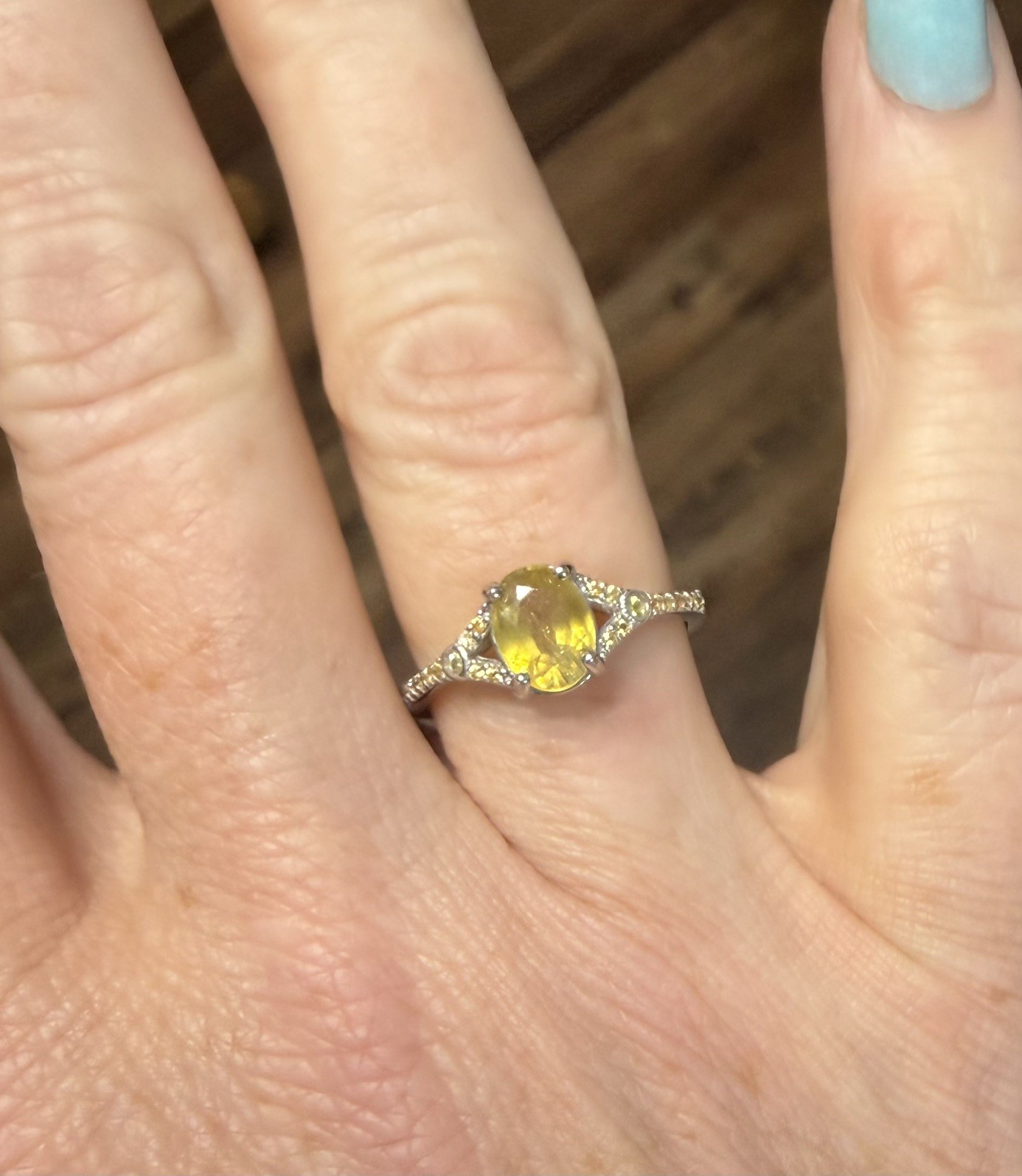 Stunning Natural Yellow Sapphire w/ sapphire accent Ring 925 Sterling Silver sz8