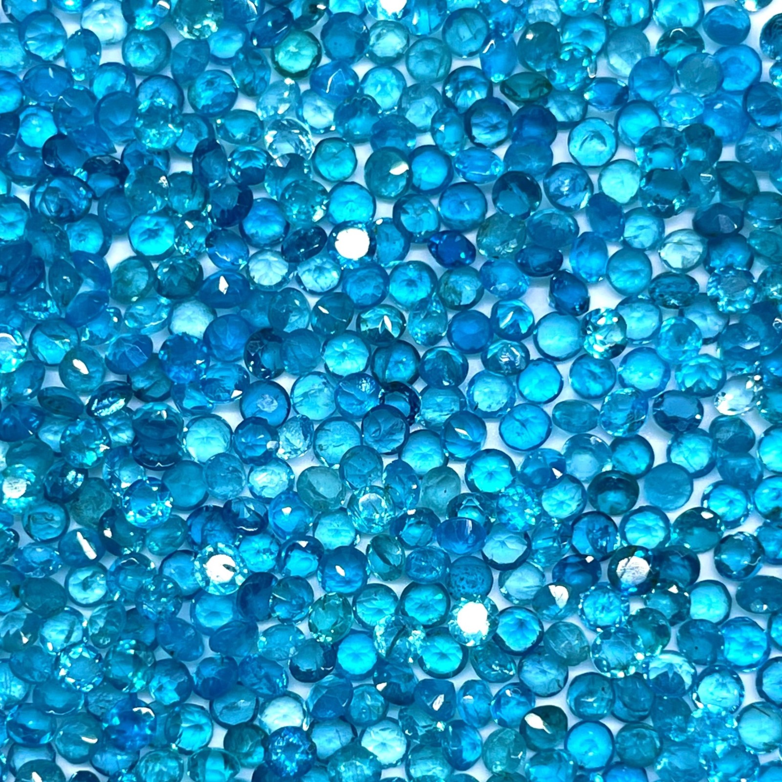 100 Pcs Natural Neon Apatite 2.5mm Round Cut Loose Untreated Gemstones Lot