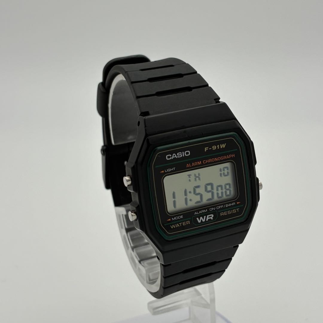 CASIO F-91W Black y2k 00s