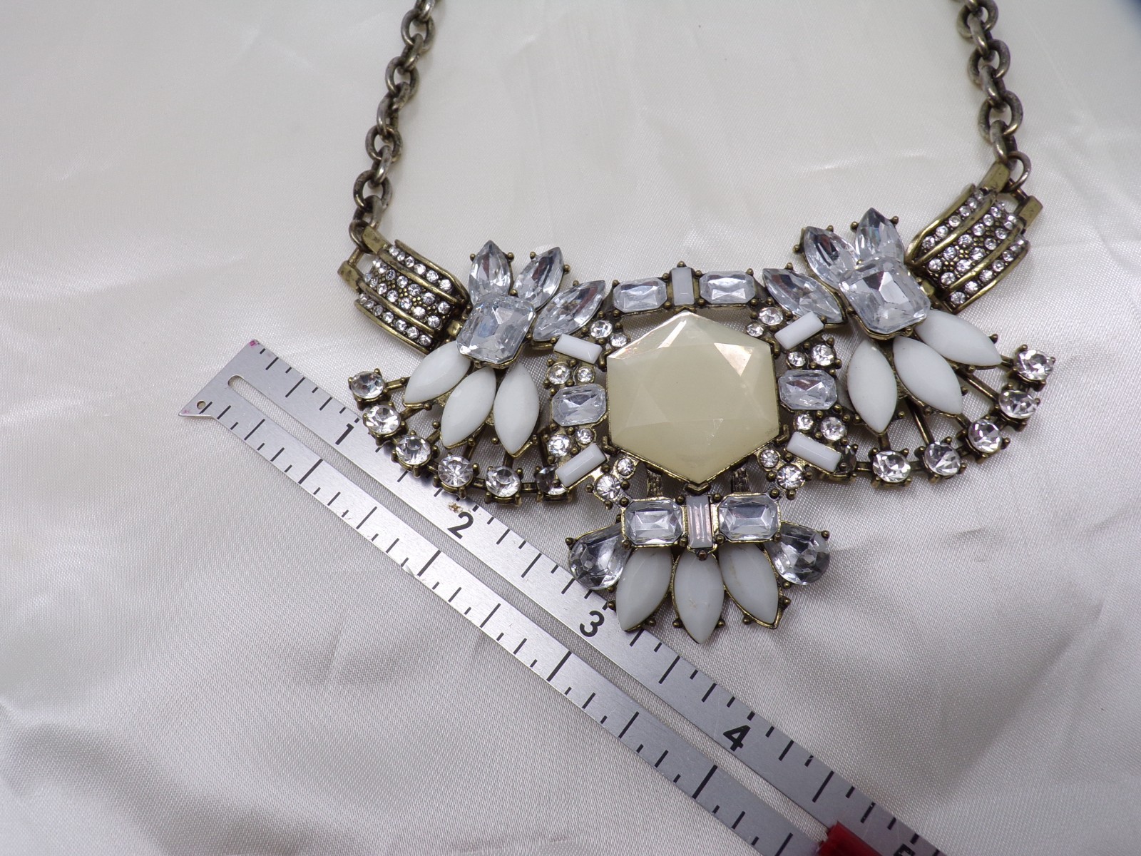 Vtg rhinestone white cream stones statement necklace Goldette? 60’s deco Fiore?