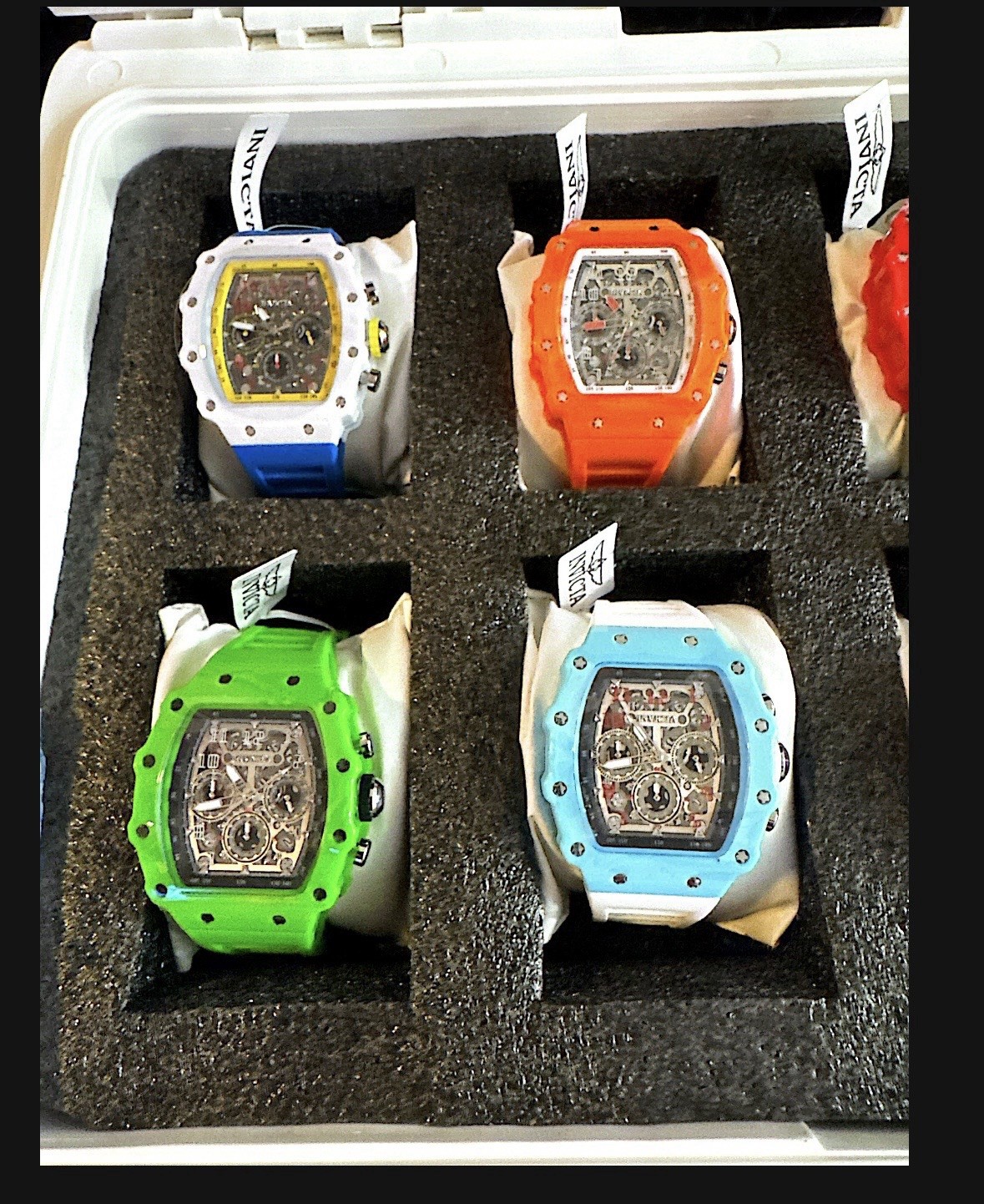 Invicta Unisex Adults Watch Mixed Lot of 8 w/ Hard Case & Boxes.