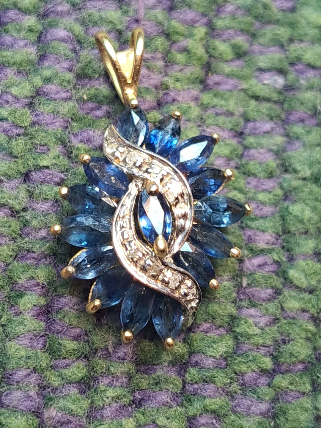 Solid 14k Yellow Gold Designer Pendant Amethyst-Diamond 25MM X 15MM 3 Grams 12-2