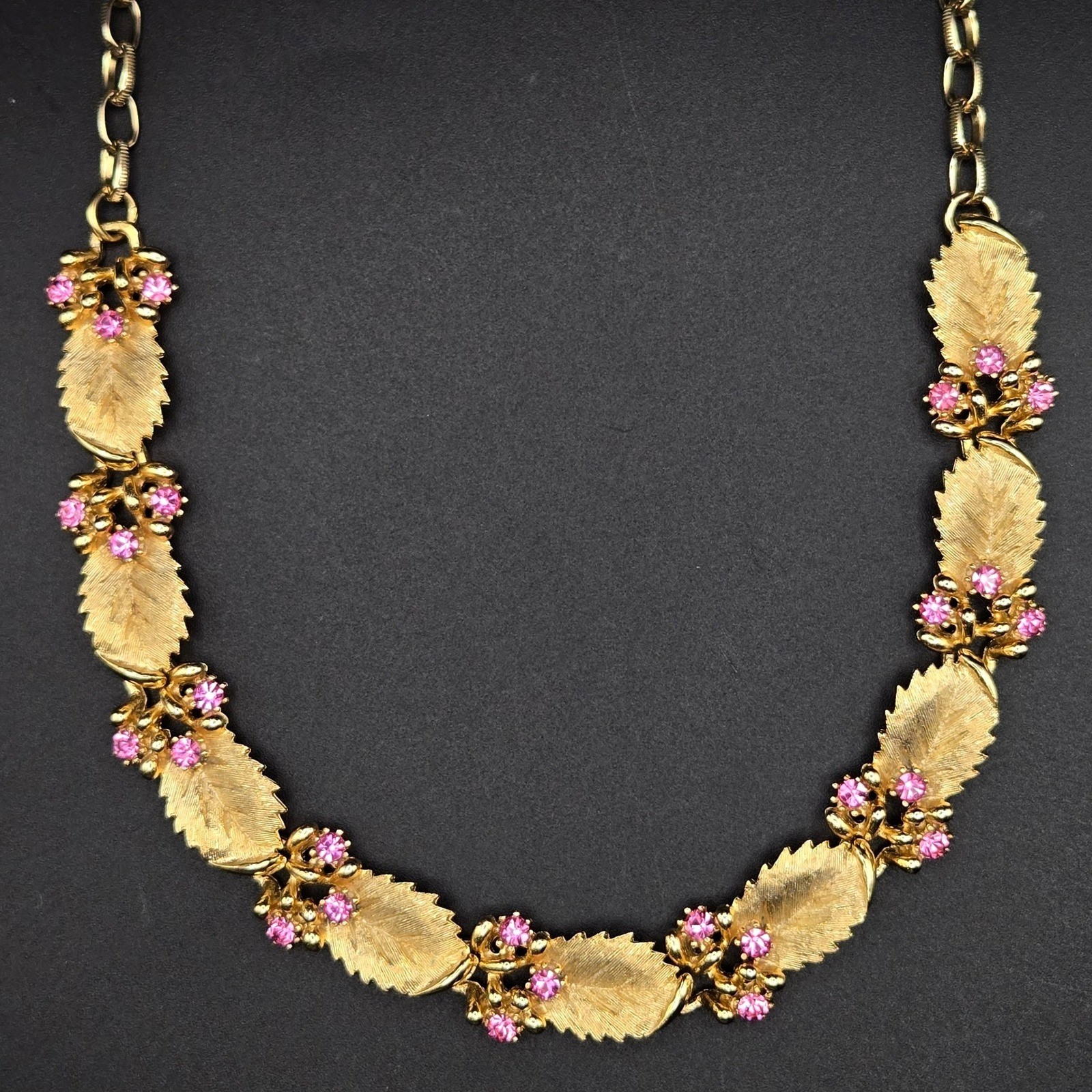 Vintage Gold Tone Pink Rhinestone Leaf Berry Collar Necklace Adjustable 15 Inch