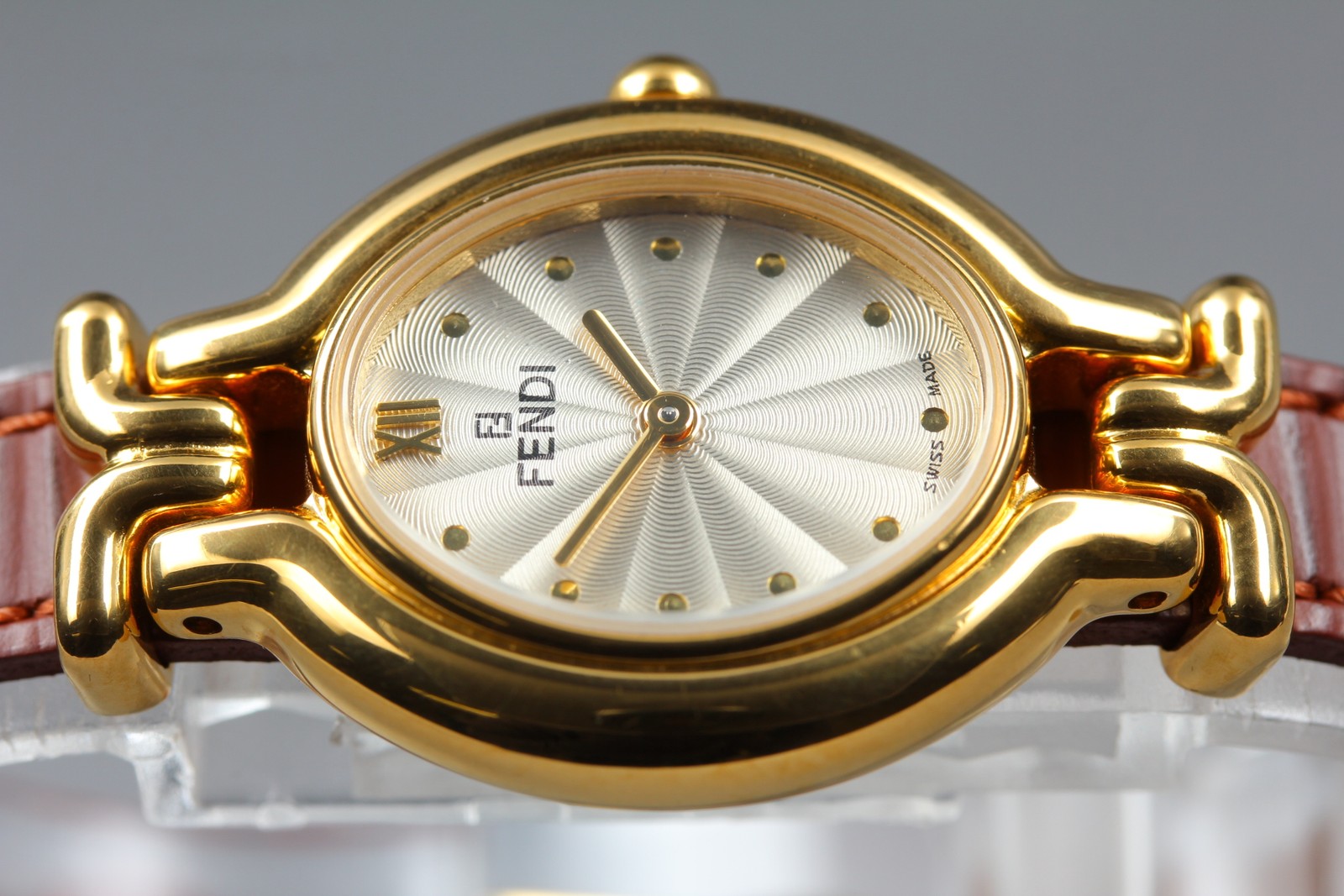 FENDI 640L 6 Colors Change Belt Gold Quartz Vintage Women’s Watch w/Box