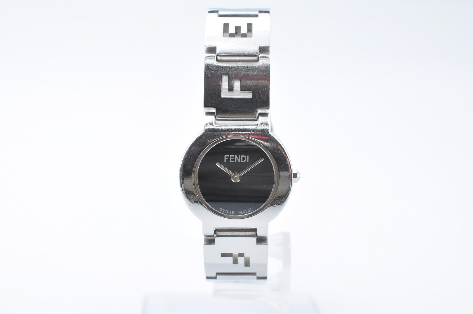 FENDI 3050L 3ATM Quartz Analog Silver Black Dial Women Swiss Made Auth w-1179