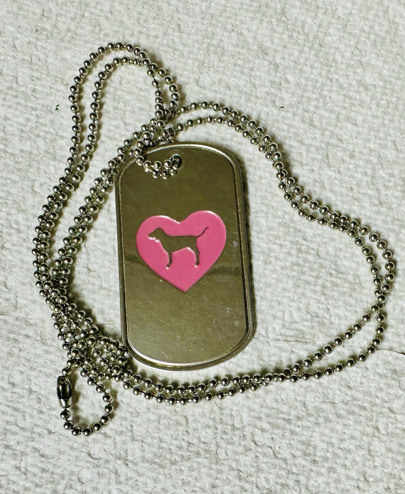 Silver Tone Victoria Secret Pink Heart Puppy Dog Tag Ball Bead Necklace n0365