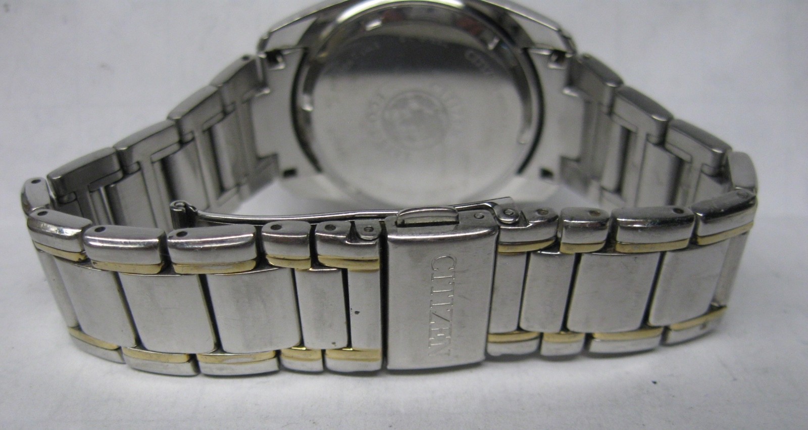 MENS CITIZEN ECO-DRIVE WATCH E111-K003644 KEEPS TIME