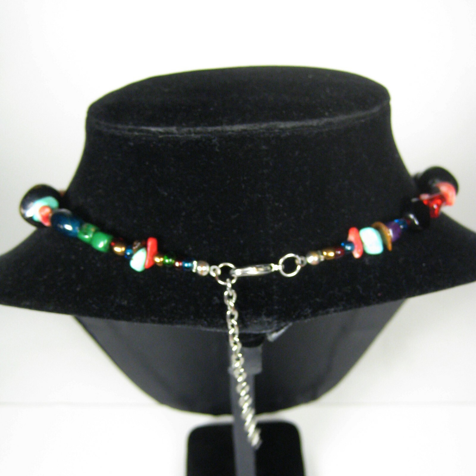 Necklace Womens Strand 18 Inch Beaded Blue Green Red String Plastic
