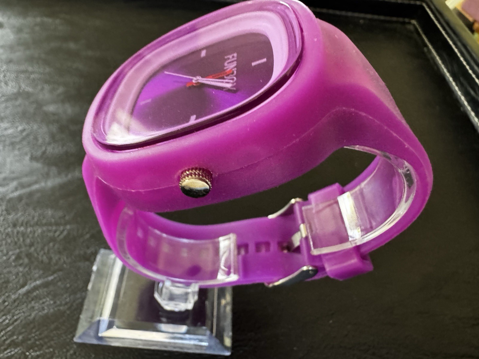 FUNBOY Purple Analog Quartz Wristwatch Silicone Strap Cushion Case 44-47.9mm
