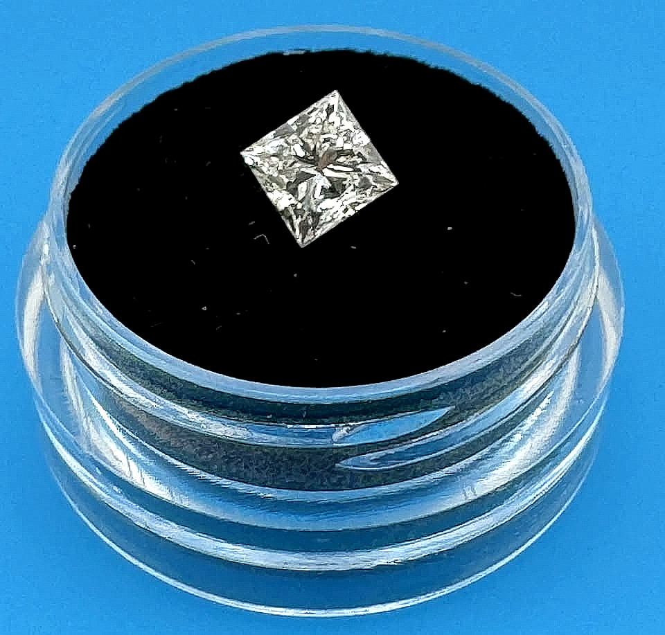 1.01 Ct IGI Lab Grown Princess Cut Diamond E VVS2 Type IIa CVD Certified