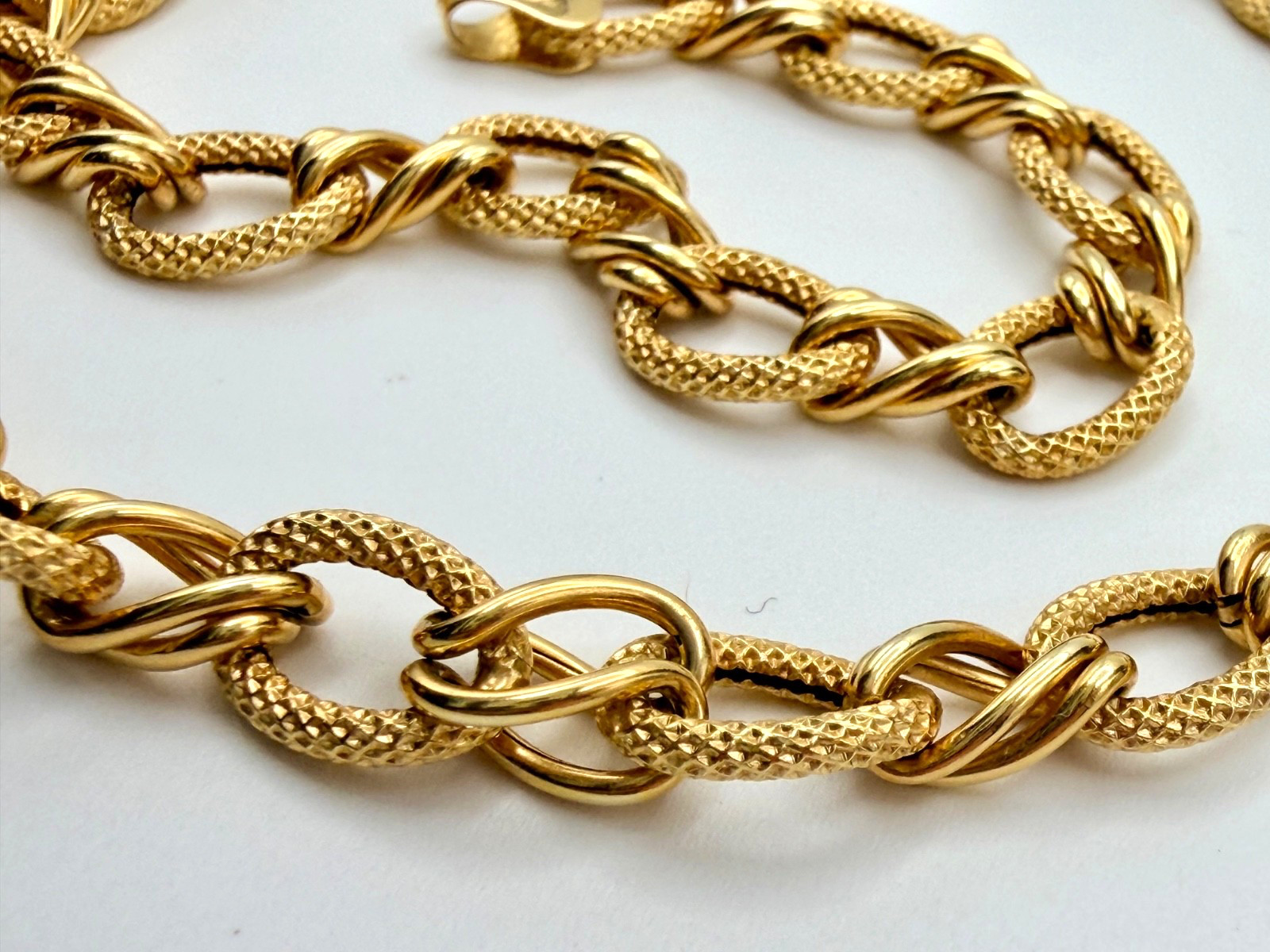 UNOAERRE 14K Gold Necklace Italy 1AR Textured Oval Link Collar 17” 12.22g 6.7mm