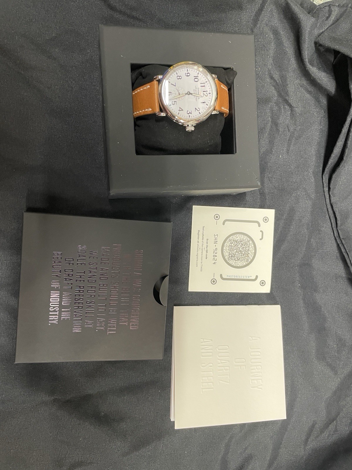 Men’s Shinola Runwell Argonite 1069 Cream Dial Brown Strap Quartz Watch 47mm NWT