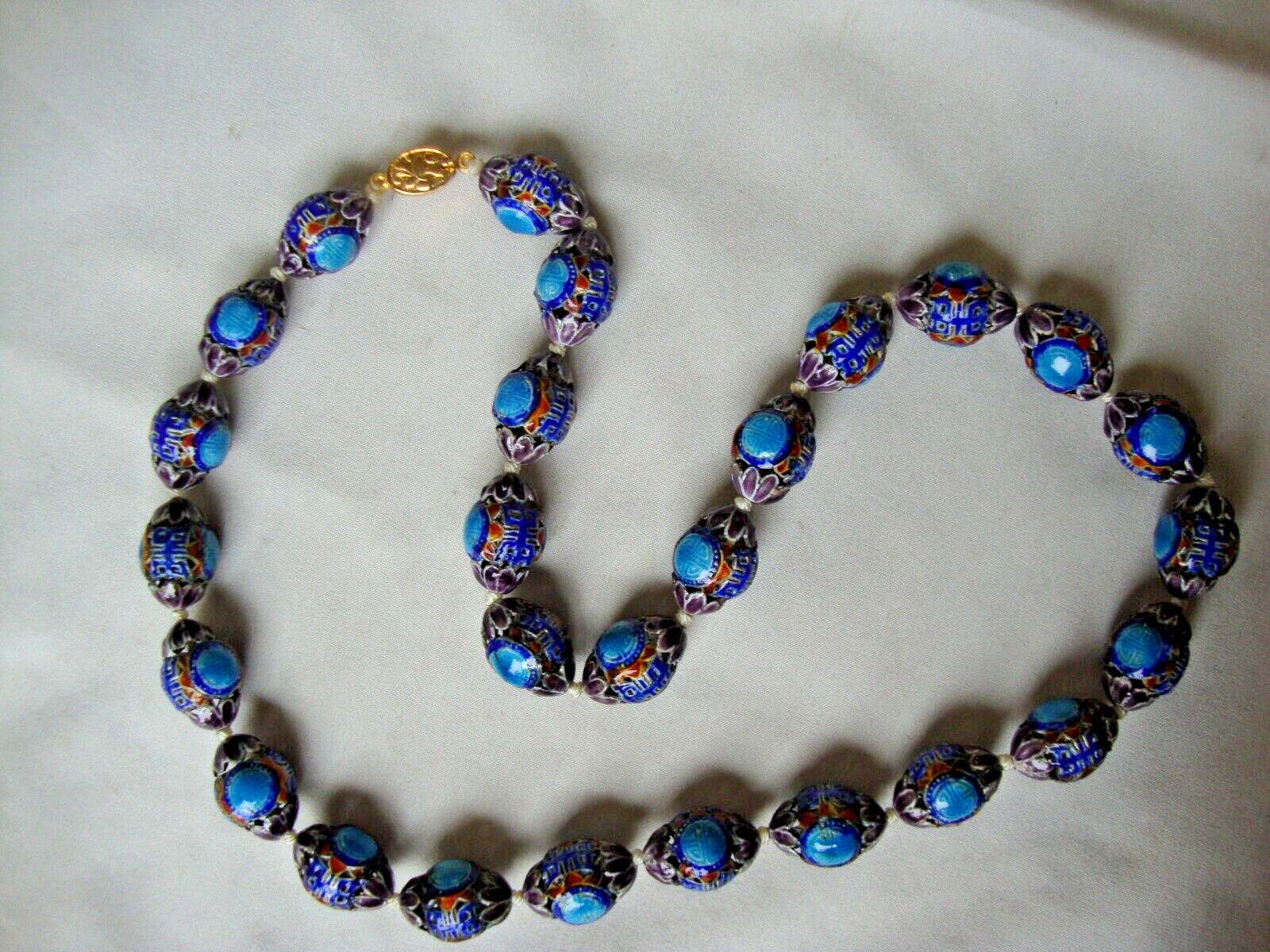 VINTAGE CHINESE EXPORT CLOISONNE MULTICOLOR DOUBLE SHOU SILVER EGG BEAD NECKLACE